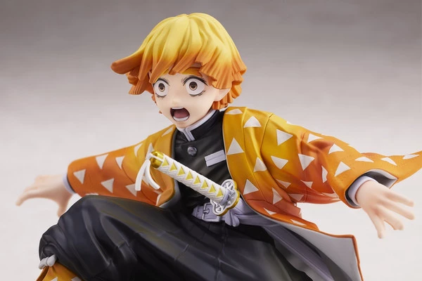 ANIPLEX OF AMERICA Zenitsu Agatsuma Demon Slayer Kimetsu No Yaiba Figure - Image 10