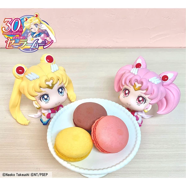 MEGAHOUSE Super Sailor Moon & Super Chibi Moon Lookup Series Pretty Guardian Sailor Moon Figure Set With Gift - Image 2