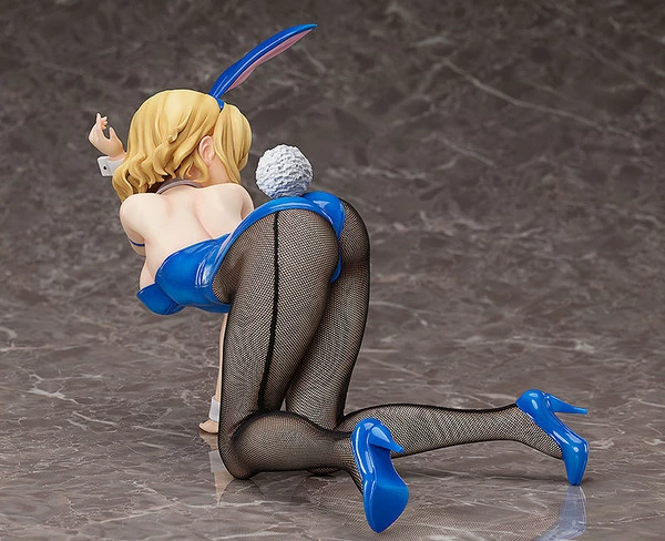 FREEING Risa Momioka Bunny Ver To Love-Ru Darkness Figure - Image 4