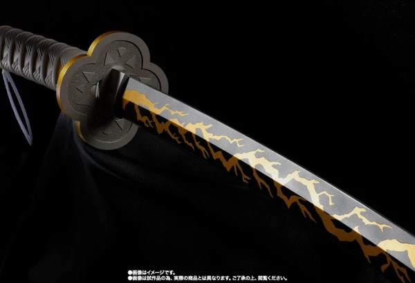 TAMASHII NATIONS Zenitsu Agatsuma's Nichirin Sword Demon Slayer Proplica - Image 3