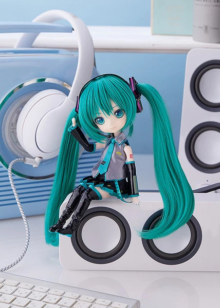 GOOD SMILE Hatsune Miku Vocaloid Harmonia Humming Doll Figure - Image 6