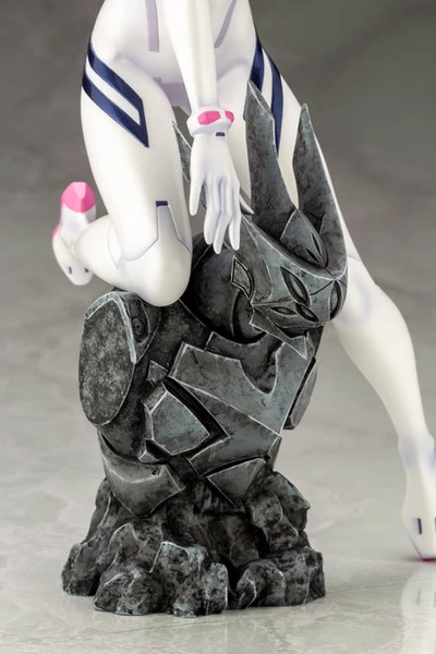 KOTOBUKIYA Mari Makinami Evangelion 3.0+1.0 Thrice Upon A Time Figure - Image 9