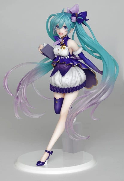 TAITO PRIZE Hatsune Miku (Re-run) 3rd Season Winter Ver Vocaloid Prize Figure - Image 2