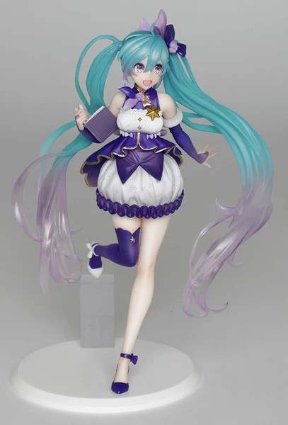 TAITO PRIZE Hatsune Miku (Re-run) 3rd Season Winter Ver Vocaloid Prize Figure - Image 8