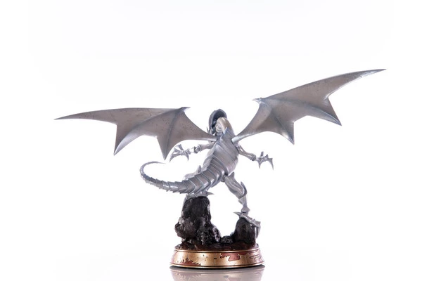 FIRST 4 FIGURES Blue-Eyes White Dragon White Variant Ver Yu-Gi-Oh! Statue - Image 21