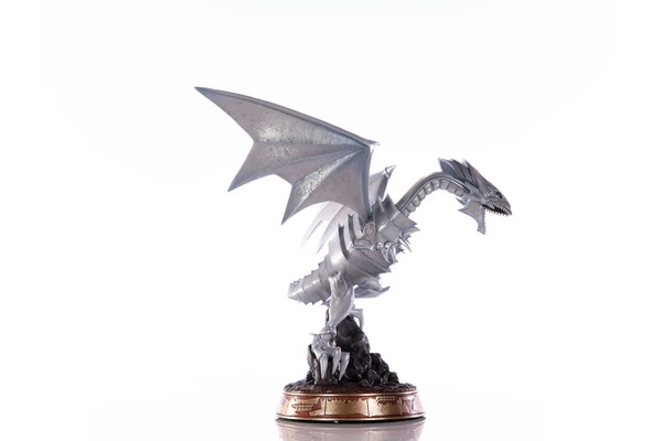 FIRST 4 FIGURES Blue-Eyes White Dragon White Variant Ver Yu-Gi-Oh! Statue - Image 23