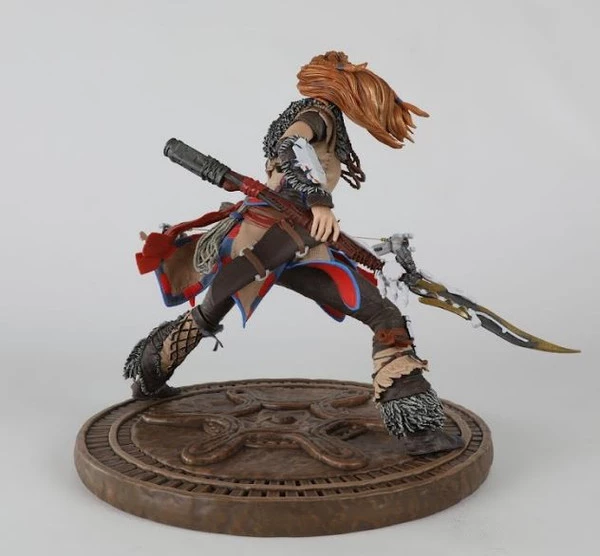 DARK HORSE Aloy Horizon Forbidden West Figure - Image 3
