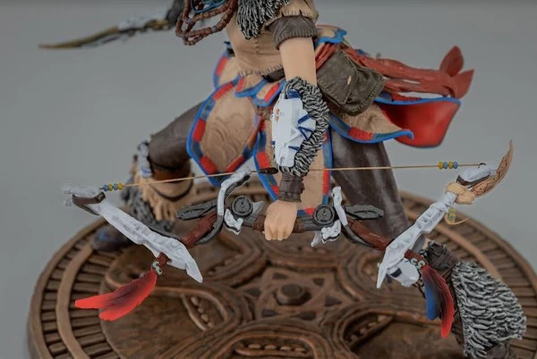 DARK HORSE Aloy Horizon Forbidden West Figure - Image 5