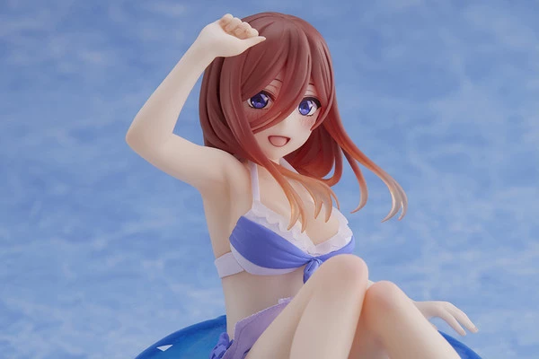 TAITO PRIZE Miku Nakano Aqua Float Girls Ver The Quintessential Quintuplets Prize Figure - Image 7